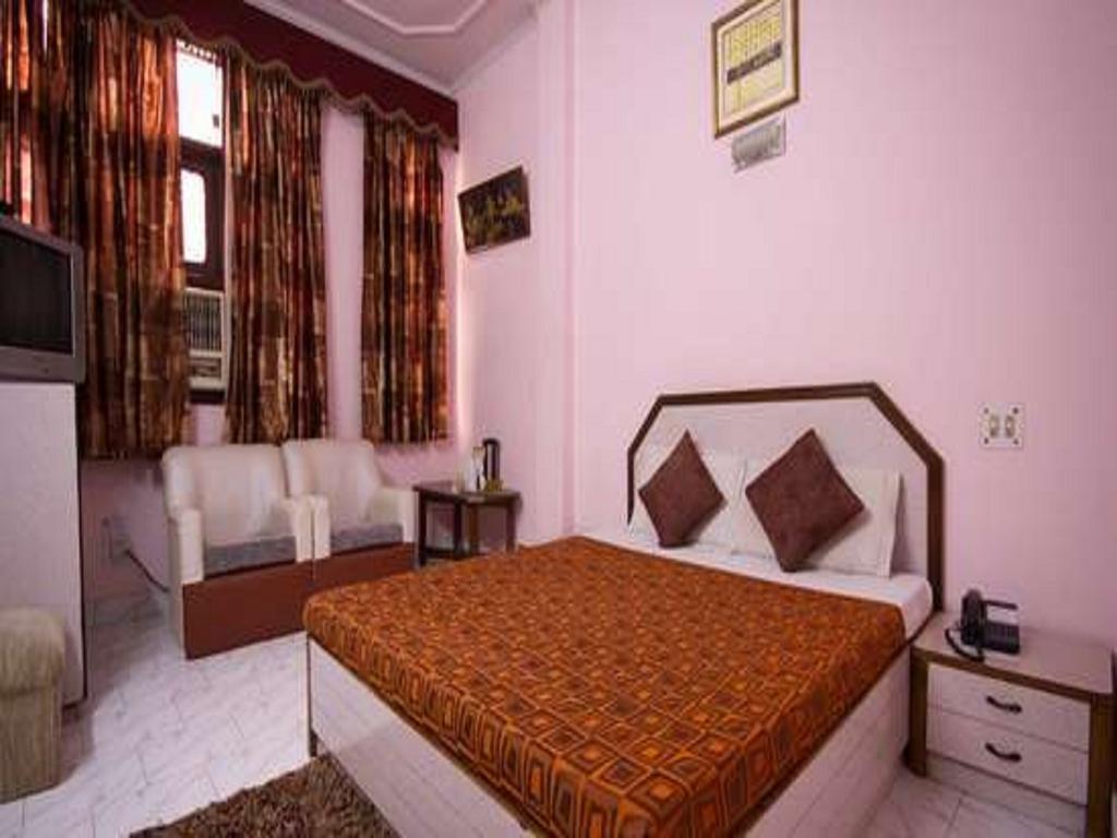 Hotel Woodland Deluxe New Delhi Cameră foto