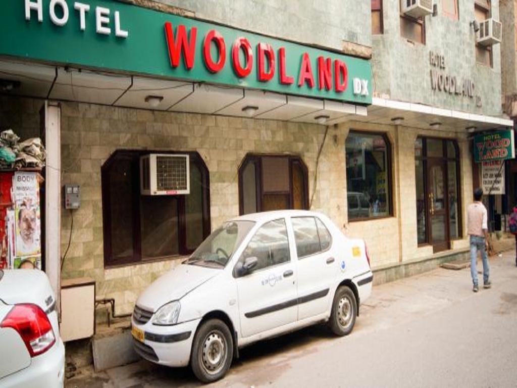 Hotel Woodland Deluxe New Delhi Exterior foto