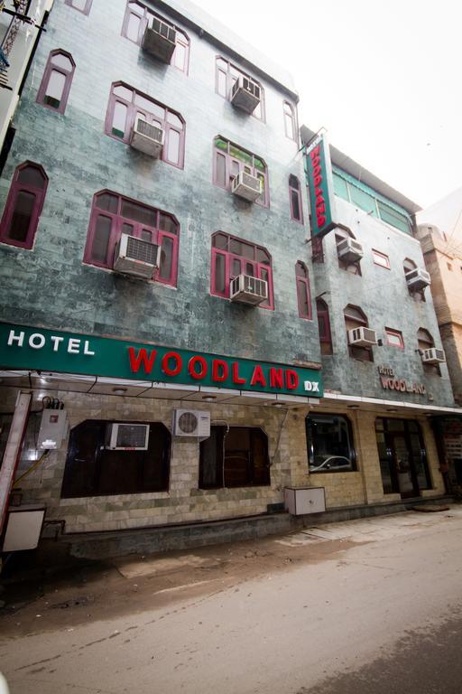 Hotel Woodland Deluxe New Delhi Exterior foto