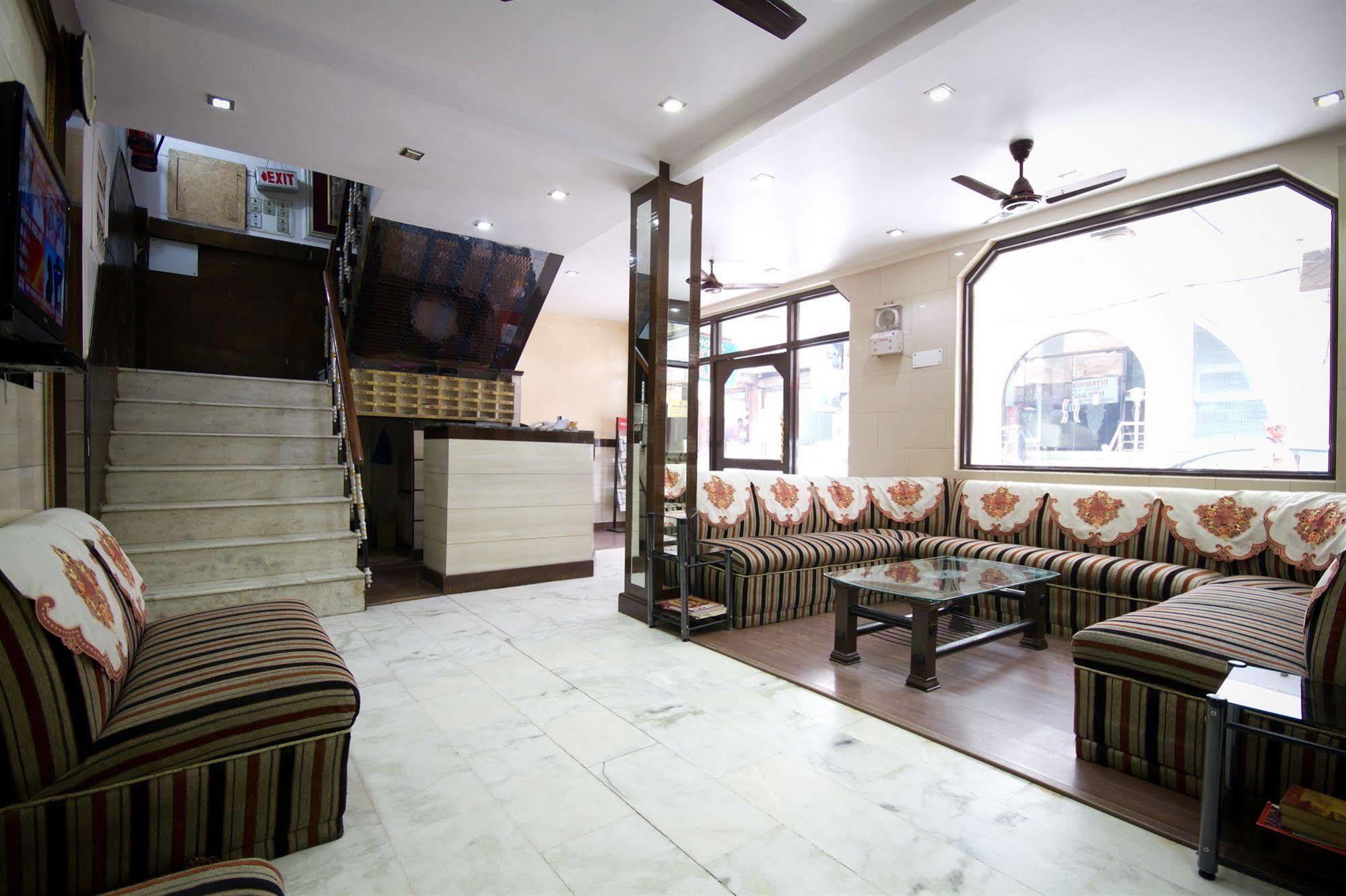 Hotel Woodland Deluxe New Delhi Exterior foto
